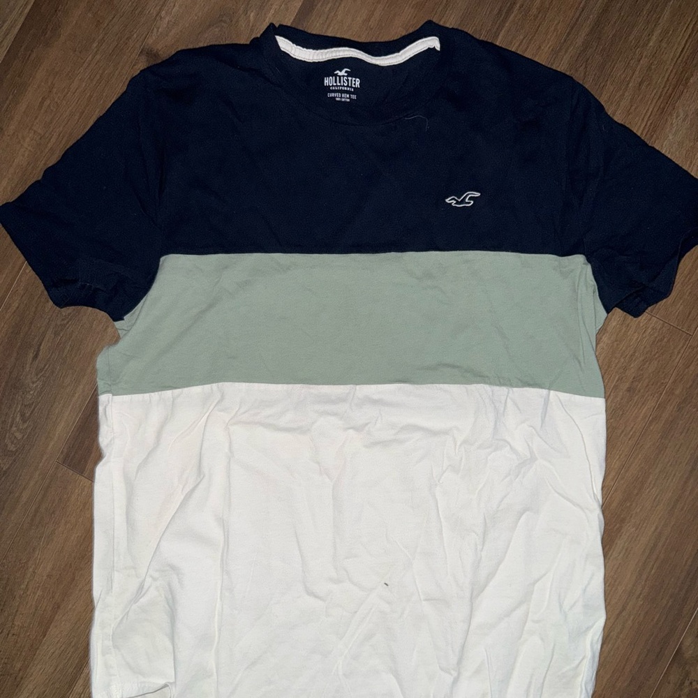 Hollister Men's T-Shirt - Navy, Green, and White